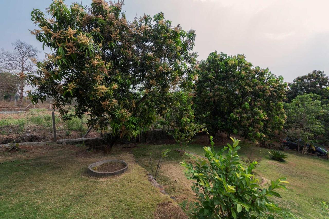 Aqua & Sage By Stayvista - Riverside Villa With Pool & Terrace Karjat Exteriör bild