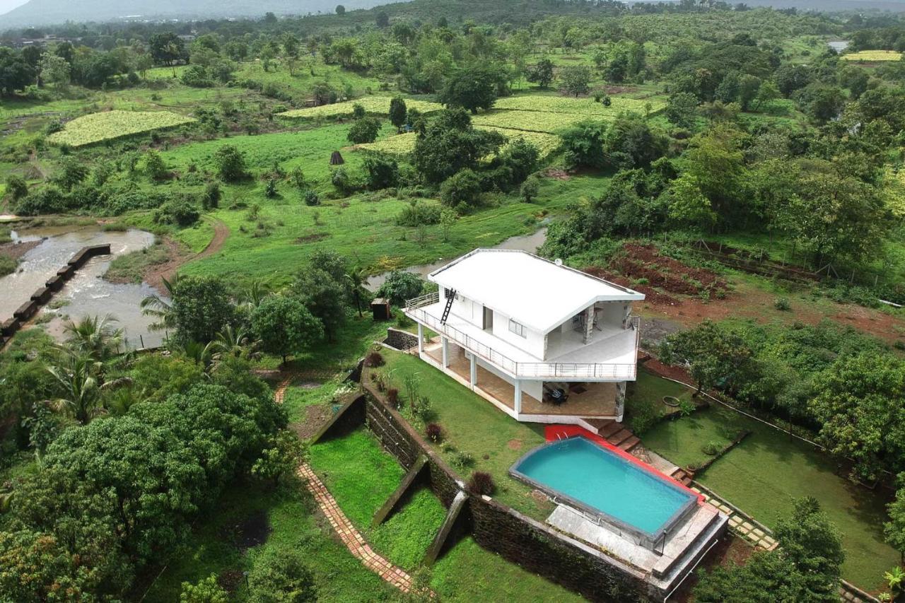 Aqua & Sage By Stayvista - Riverside Villa With Pool & Terrace Karjat Exteriör bild